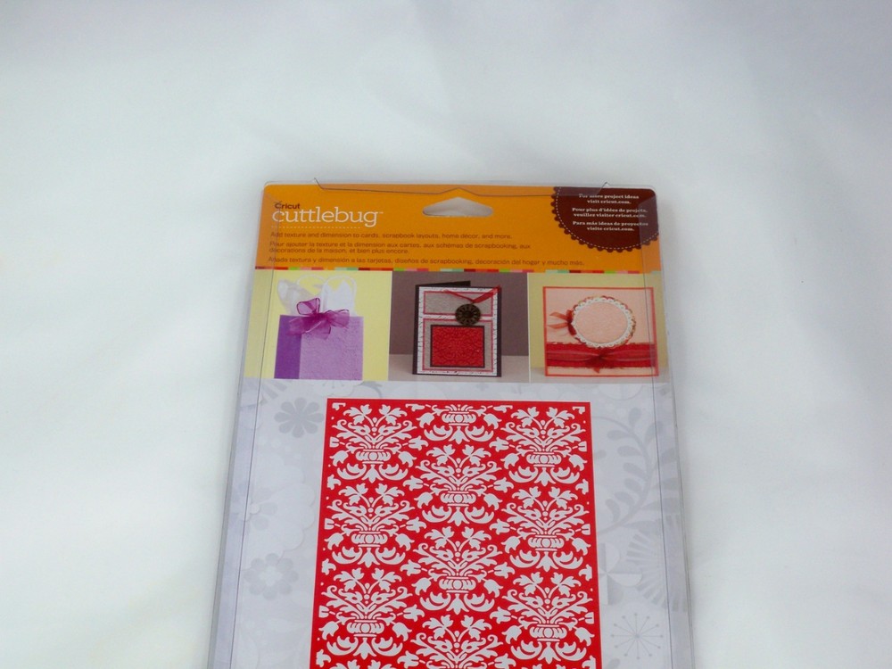 CUTTLEBUG 5.5" x 12" Embossing Folder - DAMASK BROCADE - NEW