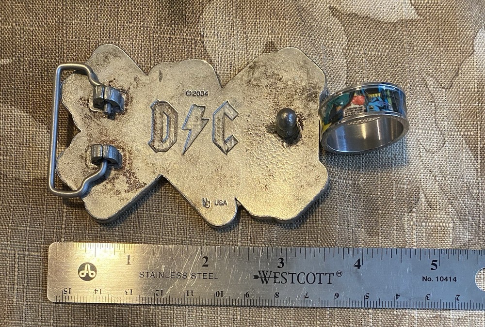 DC Belt Buckle (2004) with Free Batman Ring!