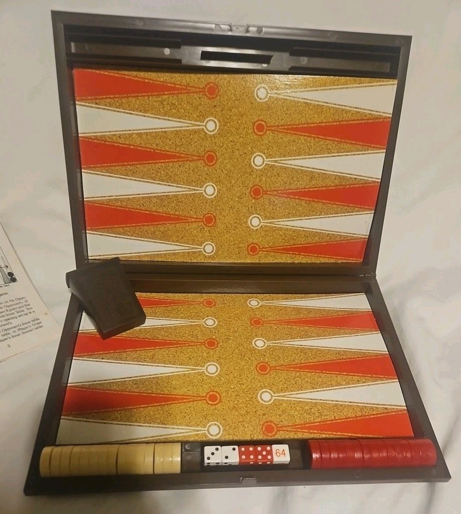 E.S. Lowe/Milton Bradley Tournament Backgammon Set Game, E4314