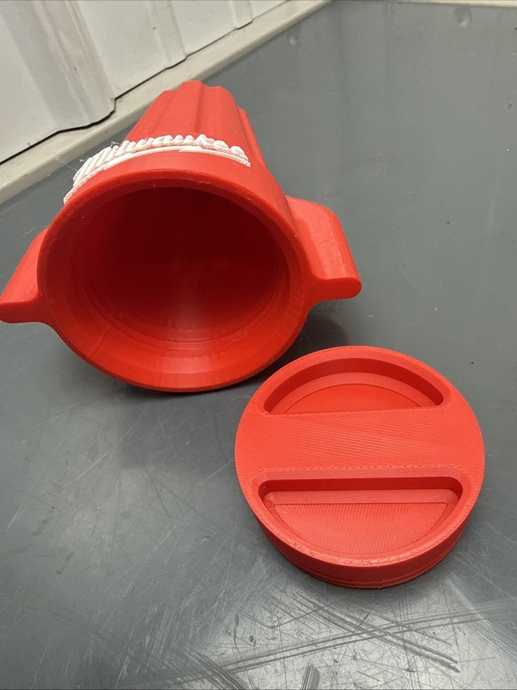 Milwaukee Winged Wire Nut Style Storage Container With Lid