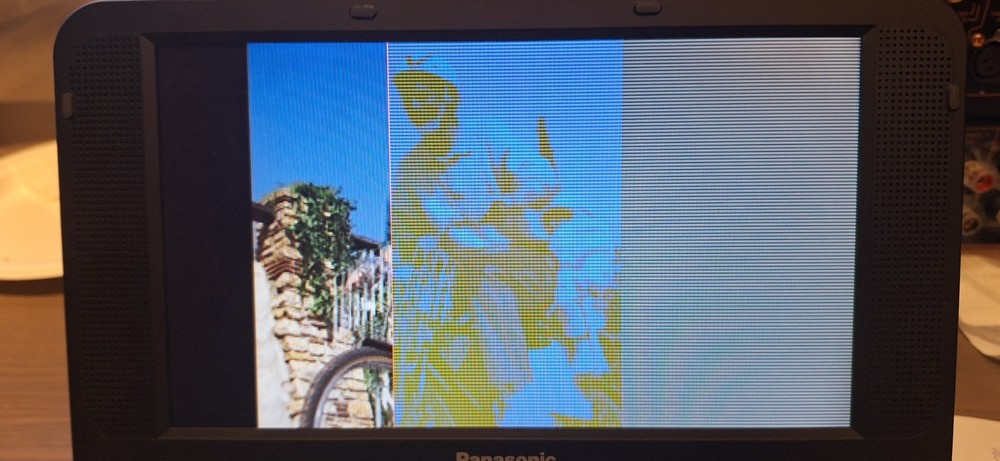 Panasonic DVD-LS850 Portable DVD Player, screen is broken