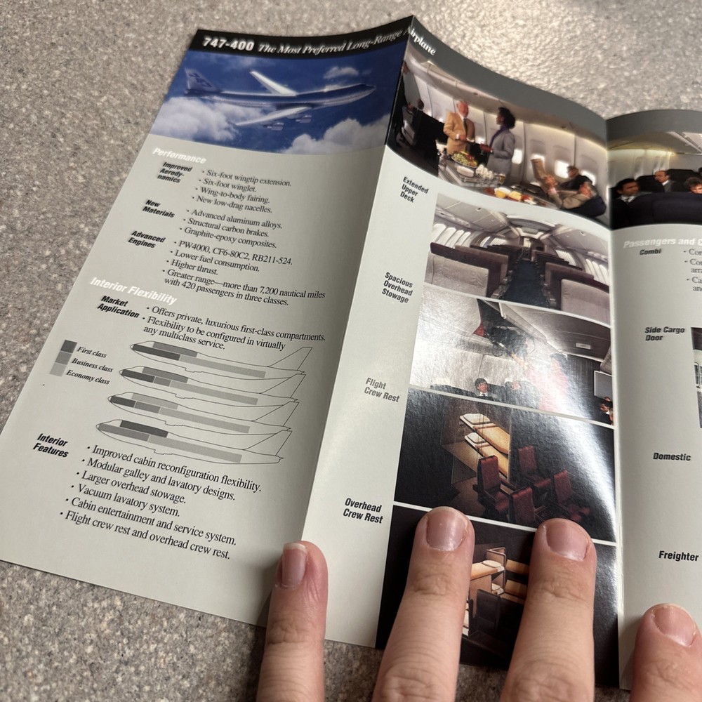 Boeing 747-400 Technical Characteristics Brochure