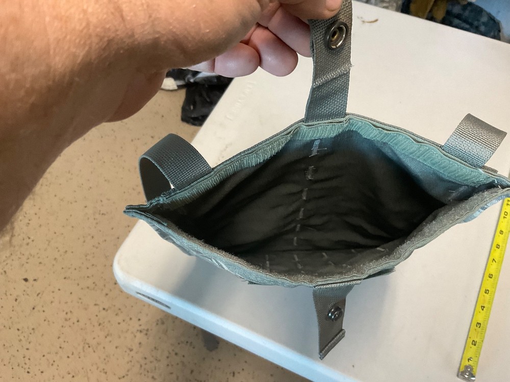 molle ii hydration system carrier / back pack / holds 3 liters , multi uses