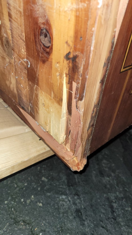 Farley & Loetscher MFG. Co. Cedar Chest, Damaged front bottom, missing feet