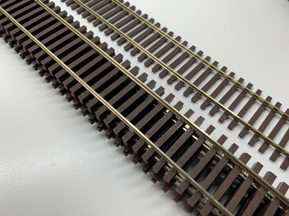 6 Qty Micro Engineering Code 148 Non Weathered Flex Track O Scale 36”