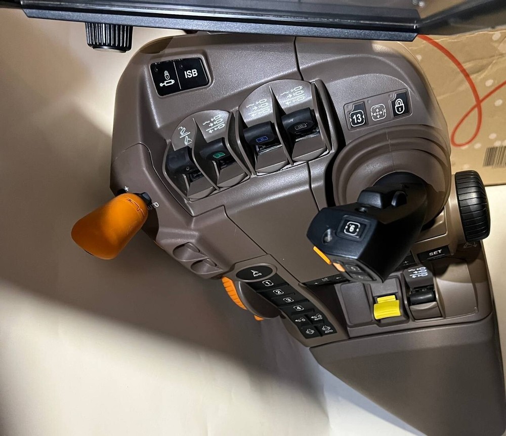 John Deere Commadcenter commandarm Console With Joystick 🕹️ Command Center