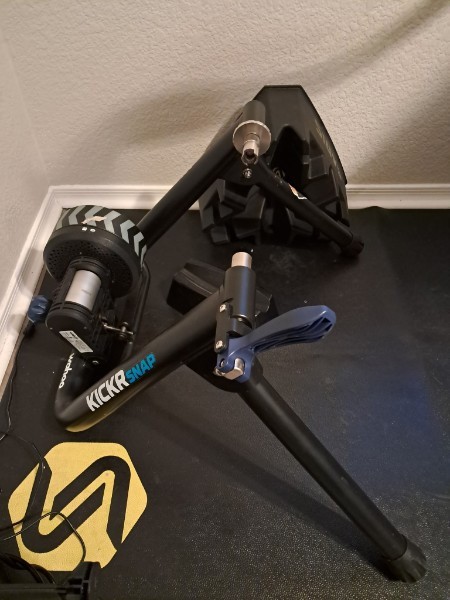 Wahoo Kickr Snap + accessories