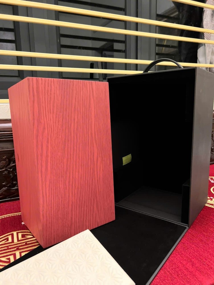 Paper box The DAIMORE 28 Years