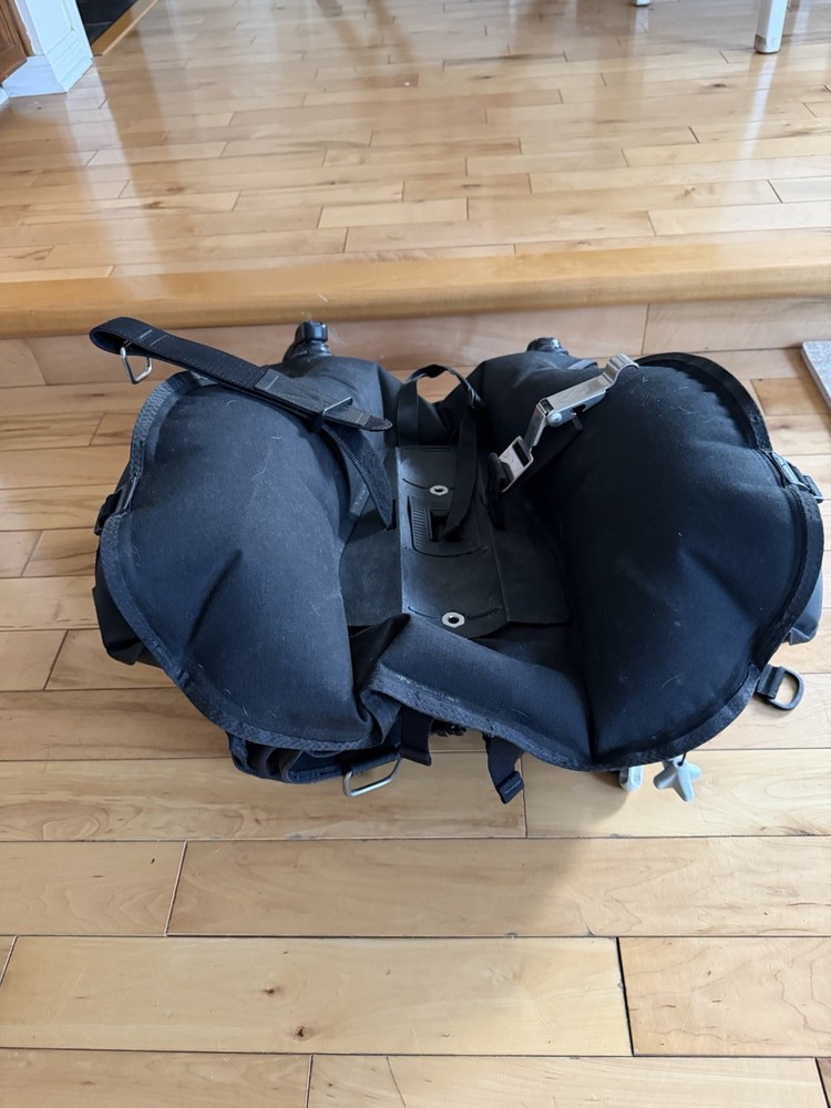 Scuba Pro Super Hawk Diving BCD Buoyancy Compensator LG