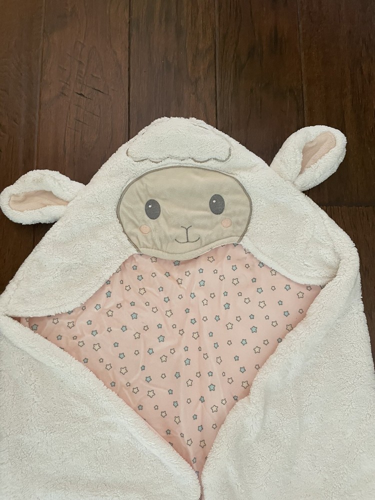 lil llama hooded bath blanket