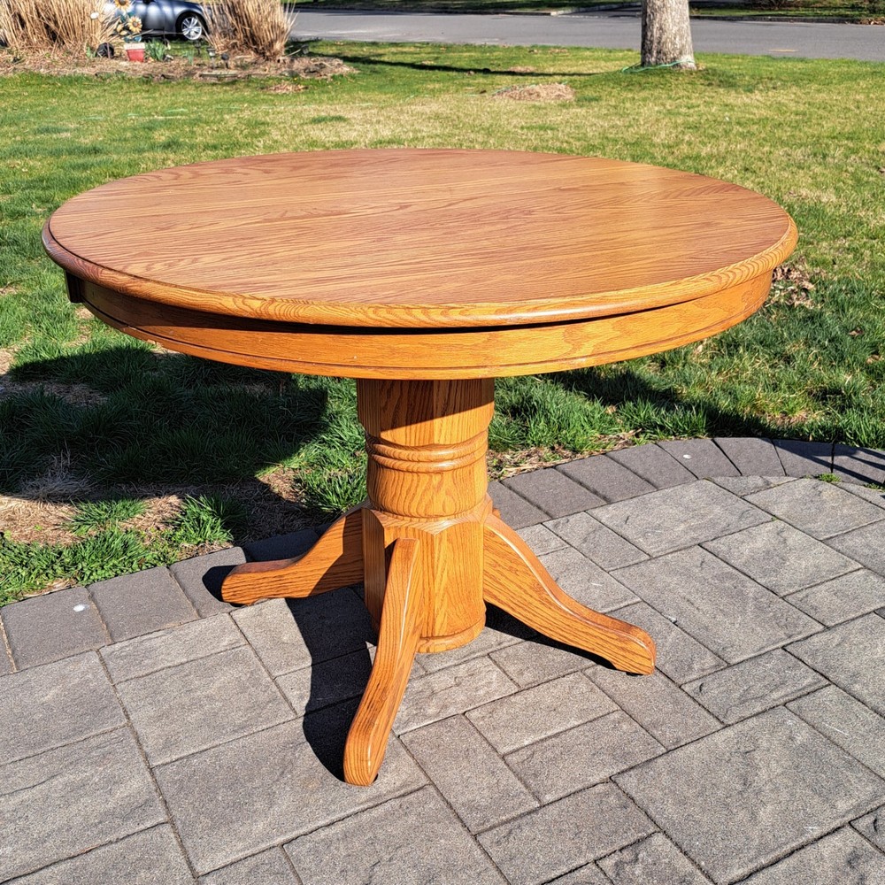 🔥 Solid Oak 41" Diameter Dining Table Set With 18" Leaf And 4 Chairs 🔥