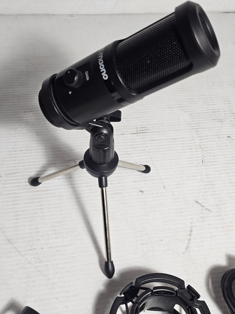 MAONO USB Microphone with 3 Mount & USB Cable ~ Podcast / Gaming