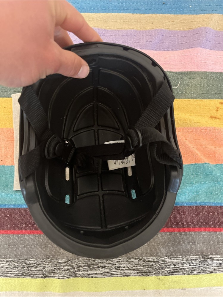 Gath Surf Helmet Black Size Small/Medium