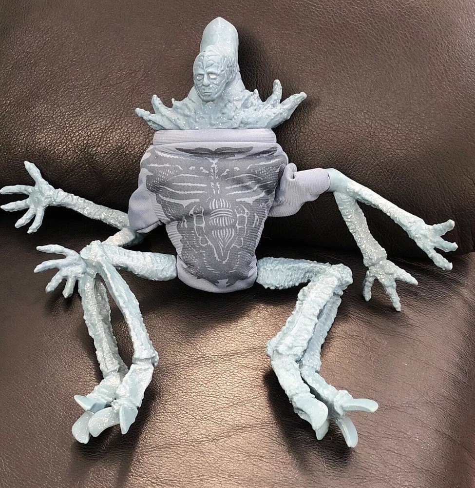 VINTAGE 1998 “LOST IN SPACE” ALIEN/PUPPET