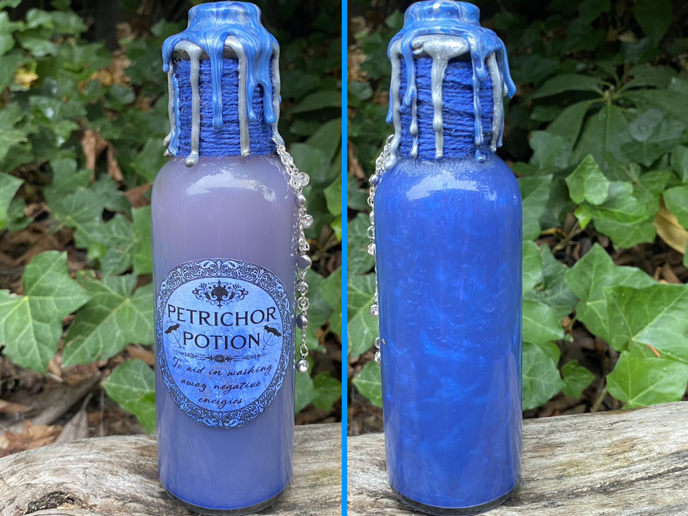 Decorative Color Changing Potion Bottle Bookshelf Fantasy Decor