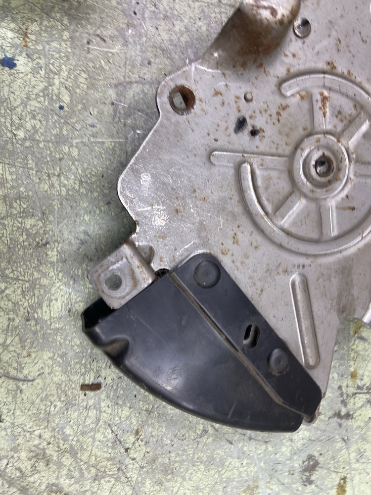 08-12 ESCAPE Park Brake Assembly (release Handle Damaged)