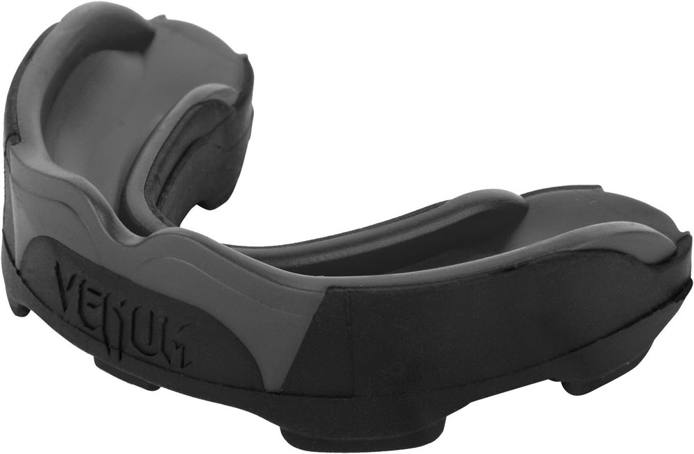 Venum Predator Mouthguard - Black/Black
