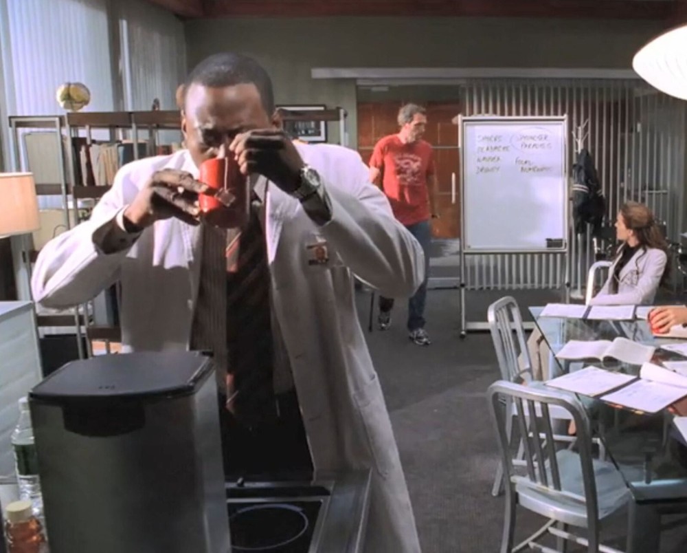 HOUSE MD: Dr. Foreman/Omar Epps Coffee Cup Studio COA