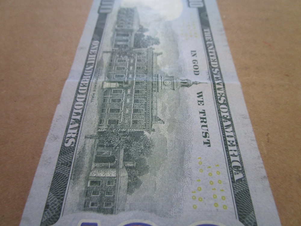 STAR NOTE 2017A $100 BILL--PK03857260*--GREAT CONDITION