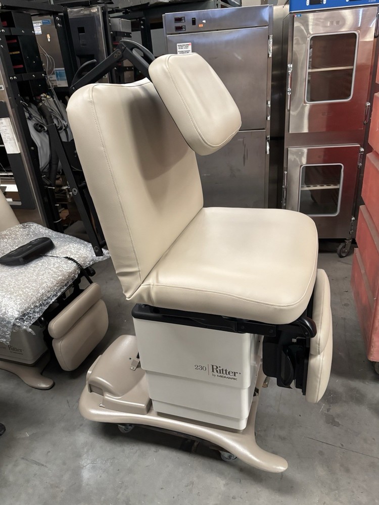 Ritter 230 Procedure Table with a new top