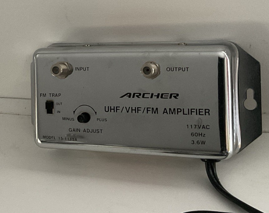 Archer 15-1113A UHF/VHF/FM Amplifier