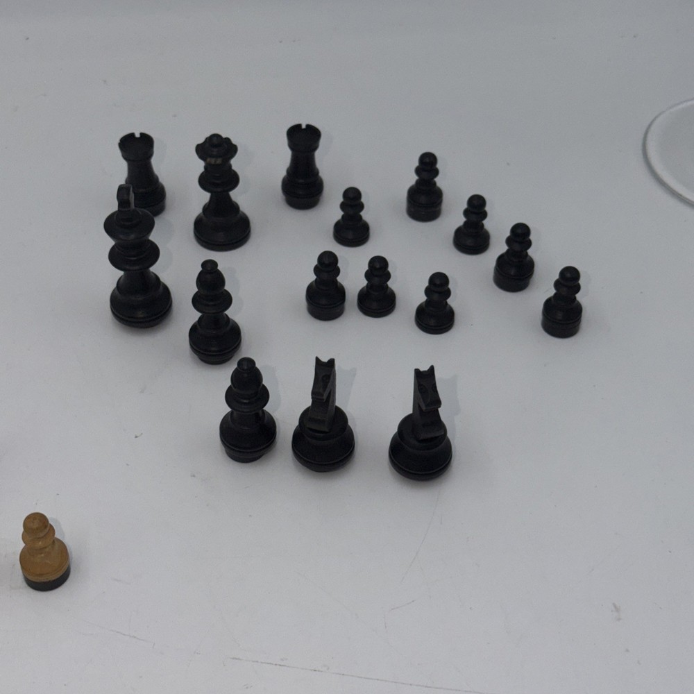 Vintage 1960'S Cavalier Magnetic Chess Game