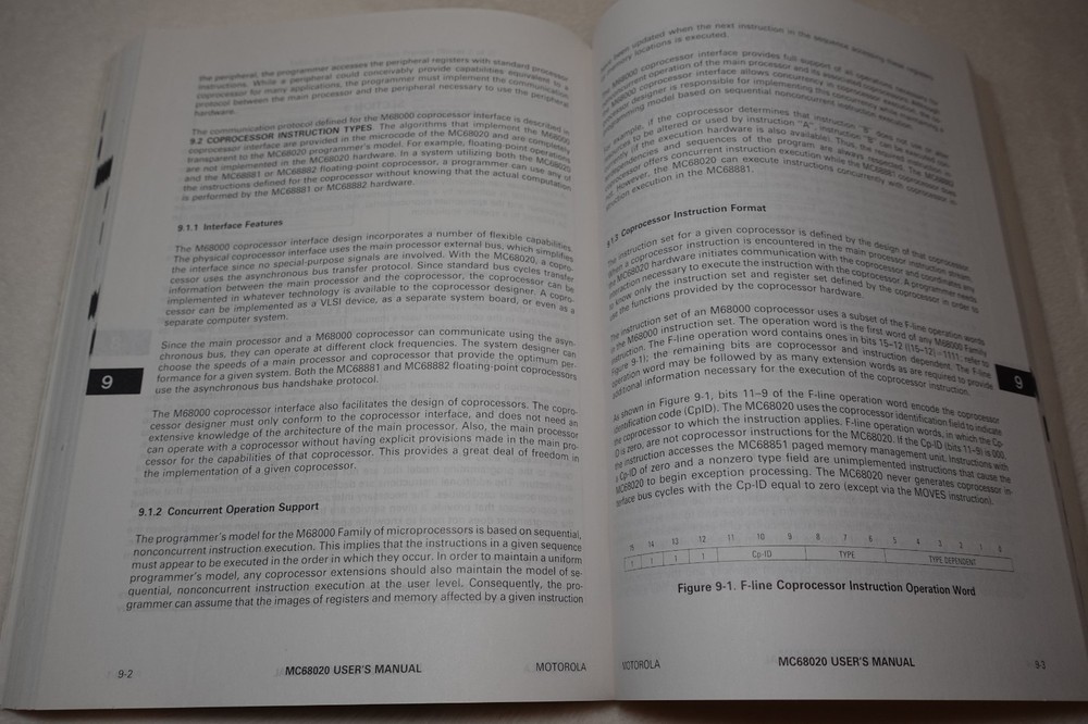 Motorola MC68020 32-Bit Microprocessor User's Manual 3rd Edition Publication