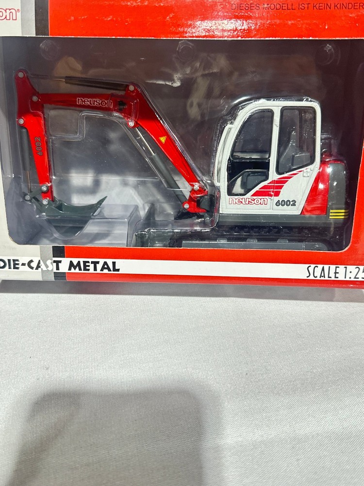 Neuson 6002 Compact Excavator By DCP 1/25th Scale