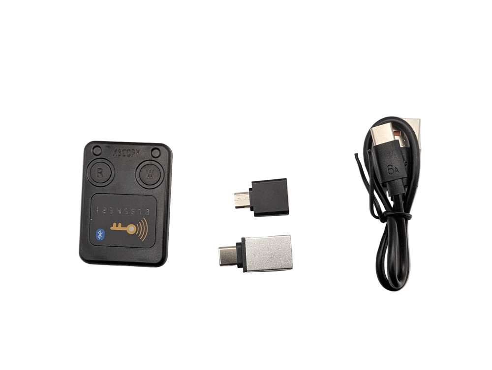 Chameleon Ultra – Advanced RFID Emulator & Analyzer