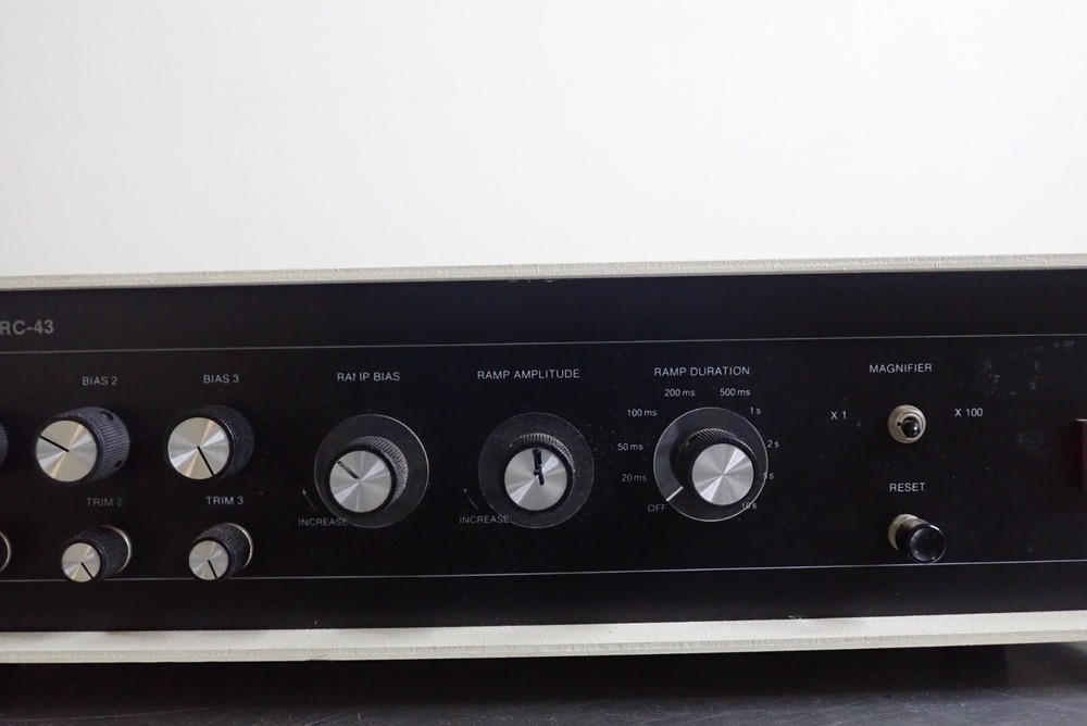 Burleigh RC-43 Programmable Ramp Generator