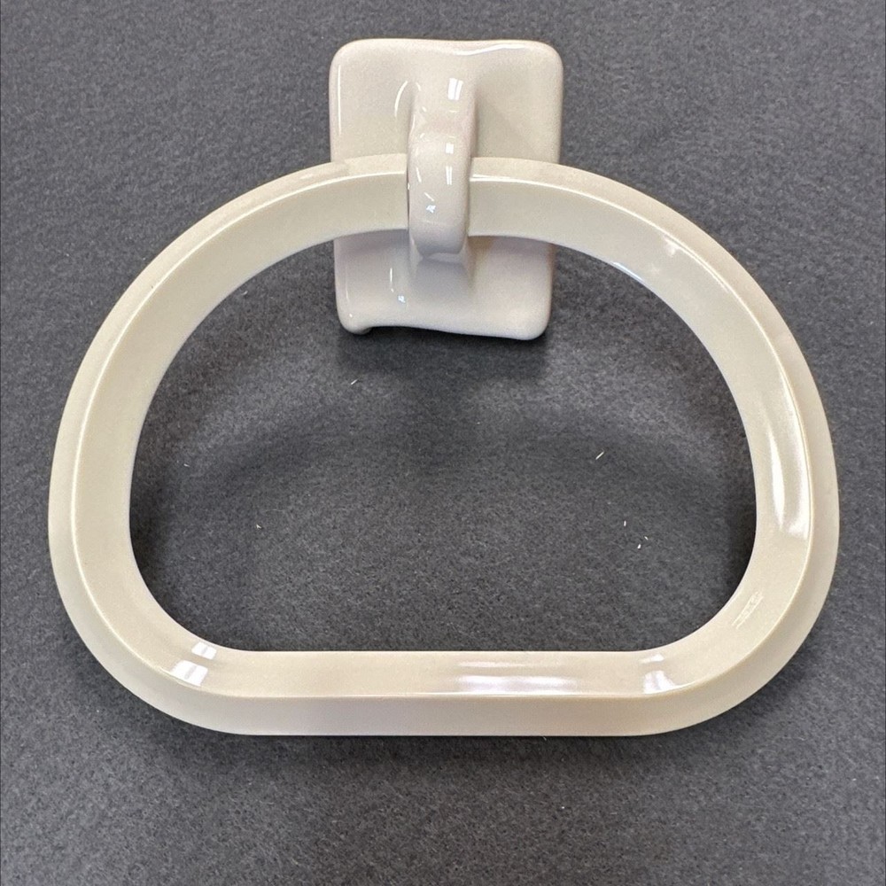 Ivory Ceramic Towel Ring