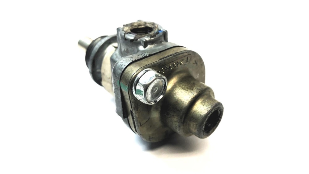 Bendix Control Valve W/ Black Brake Release Push/Pull Button 284727 RD-3 USED