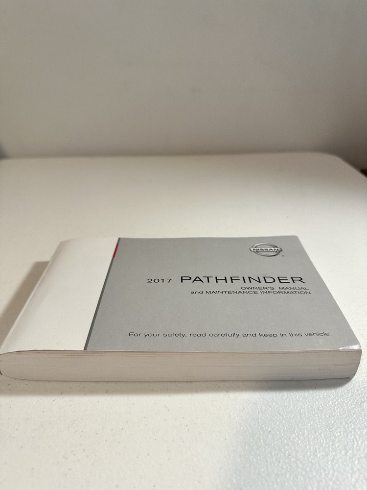 2017 Nissan Pathfinder Owner's Manual Set