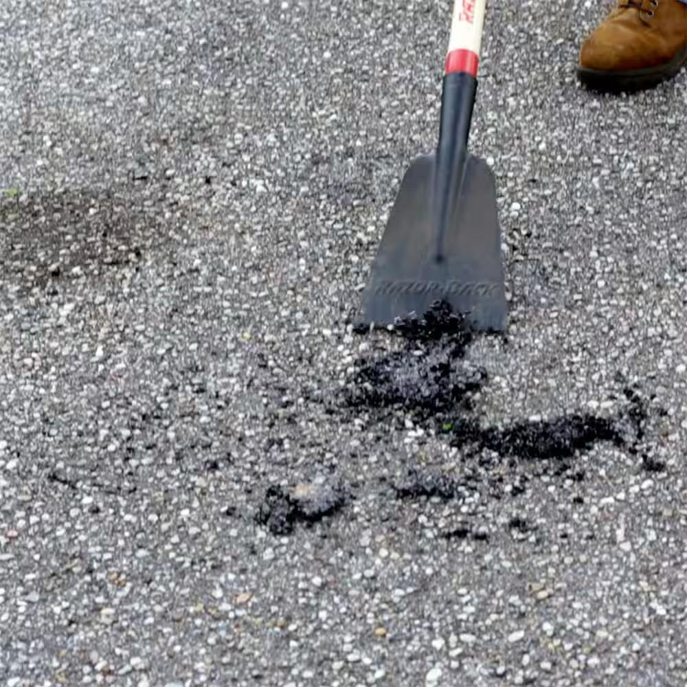 7 In. Forged Sidewalk Scraper