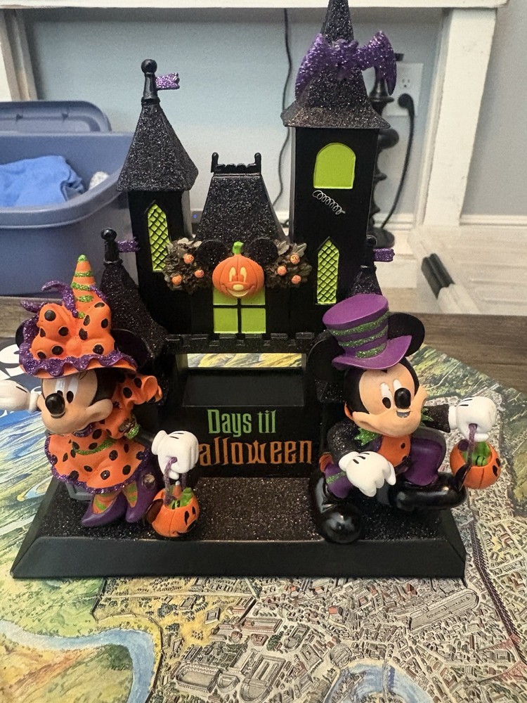 Mickey And Minnie Halloween Statue