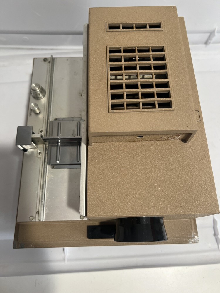 Argus Automatic Single Slide Projector - Model 58 - UnTested Vintage