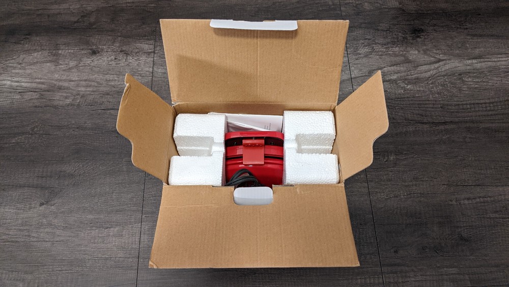 Bella Cake Pop and Donut Hole Maker NEW!!