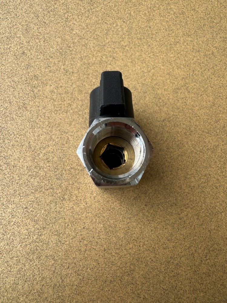 S34 3/8 CW617N 200-CWP PN15 Flow Valve