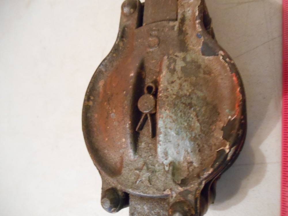 #2 Antique 5 Star Cast Iron Double Sheave Pulley w /hook Primative