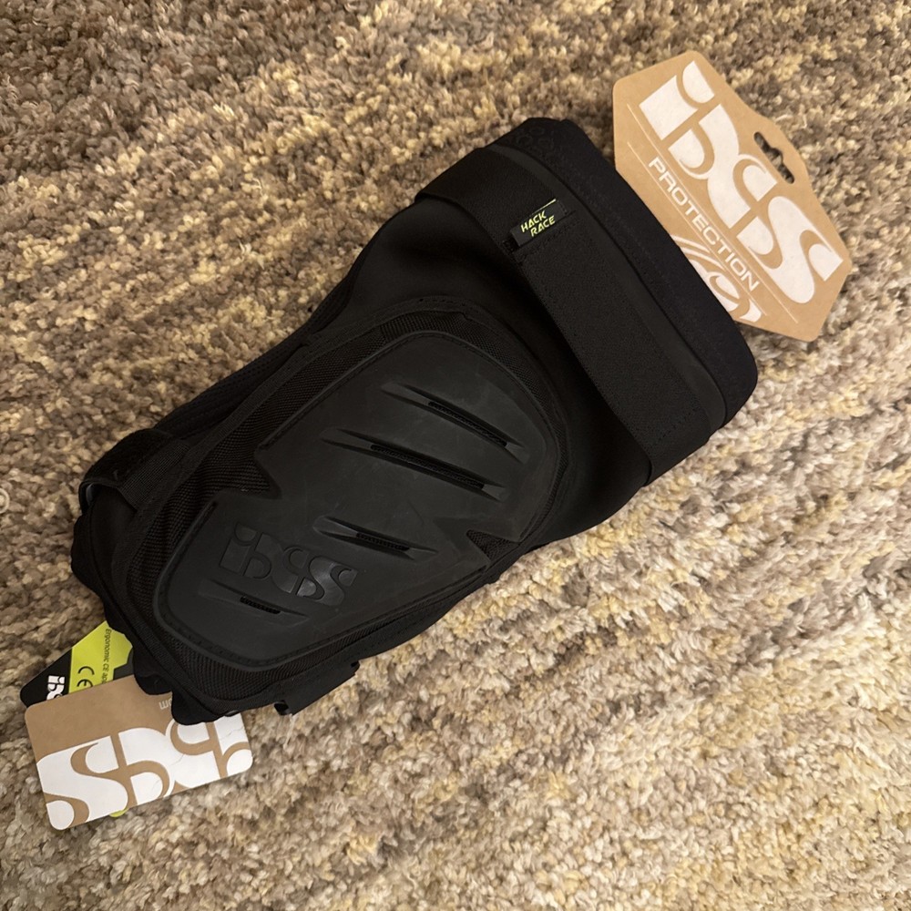 iXS Hack Race Knee Guard Black XL