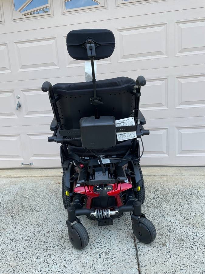 Brand New Quantam Power chair