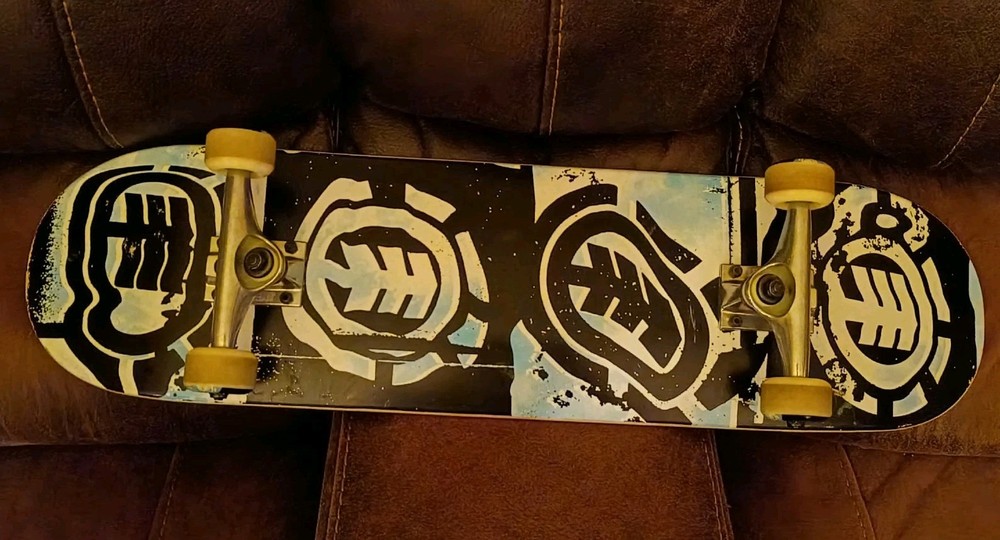 Element Complete Skateboard 31"x8"- Deck Trucks Wheels- Assembled- Barely Used