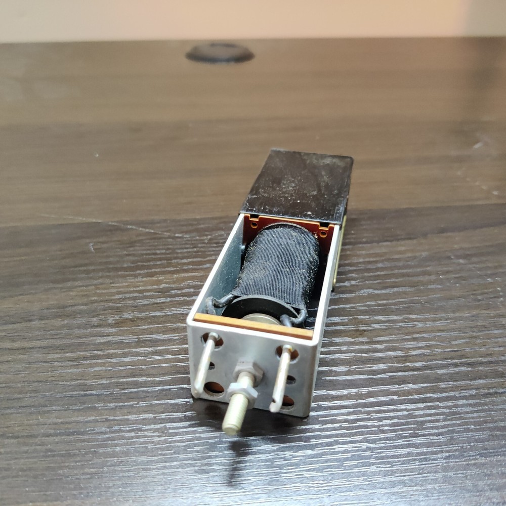 ITT General Controls CE51BN4099AA27 4 Digit Counter 48V