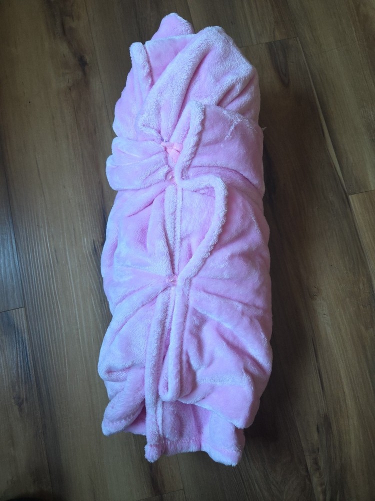 Hello Kitty Gingerbread Snowthrows Blanket 60x45, New With Tags!