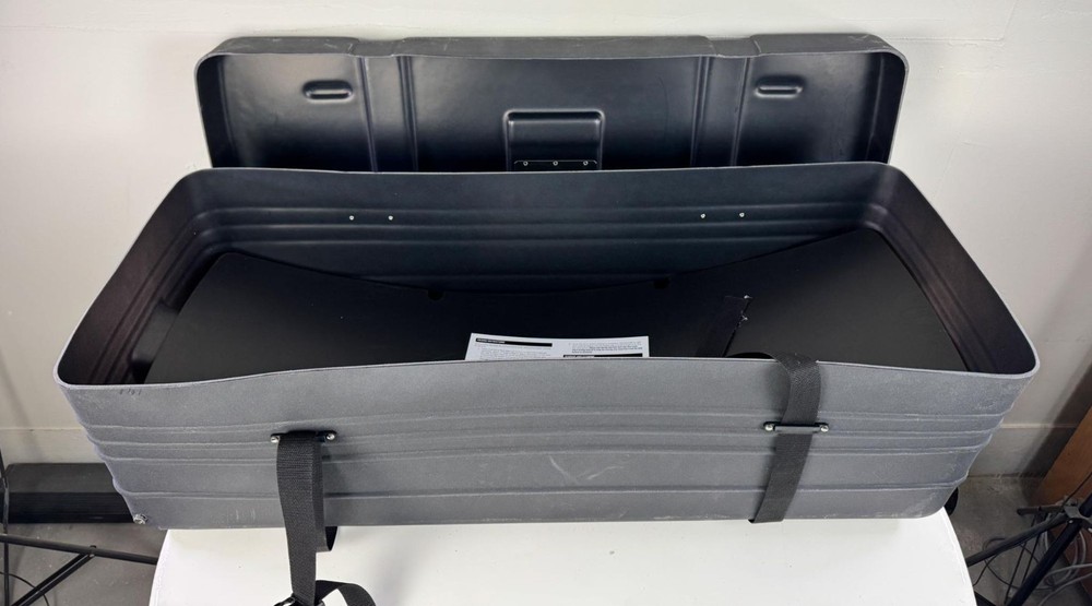 Da-Lite Projection Screen and Frame Case with wheels and handle (Case Only)