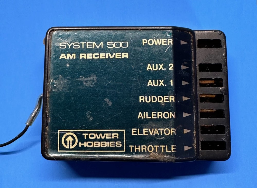 Tower Hobbies System 500 AM Receiver with CH # 12 Crystal