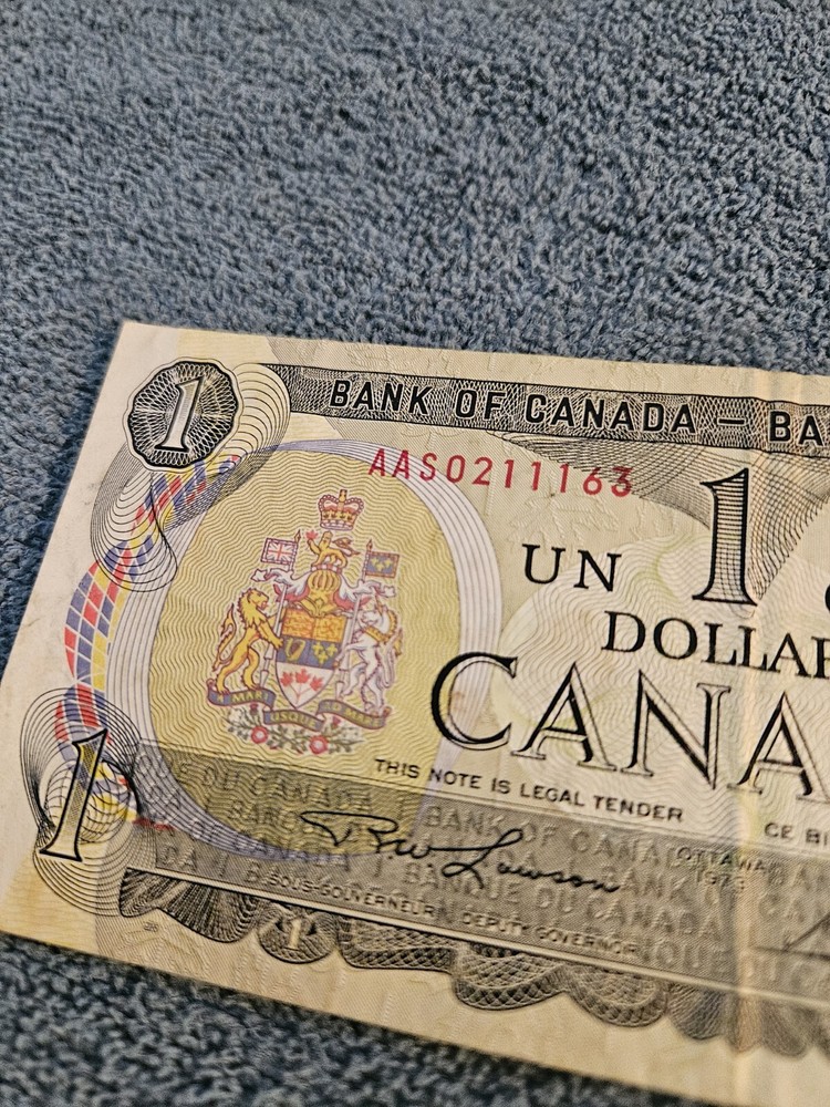 Canada 1 Dollar Bank Note Low Number 1973