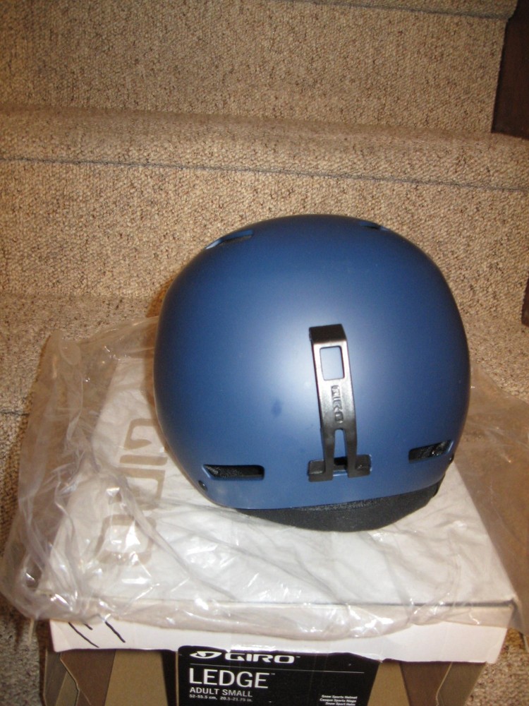 GIRO LEDGE ADULT SMALL MATTE MIDNIGHT BLUE