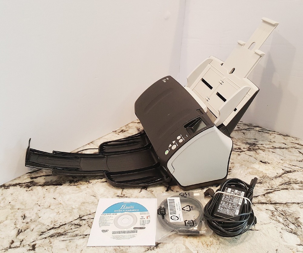 Fujitsu FI-7160 document scanner Work Group Scanner fully set in box