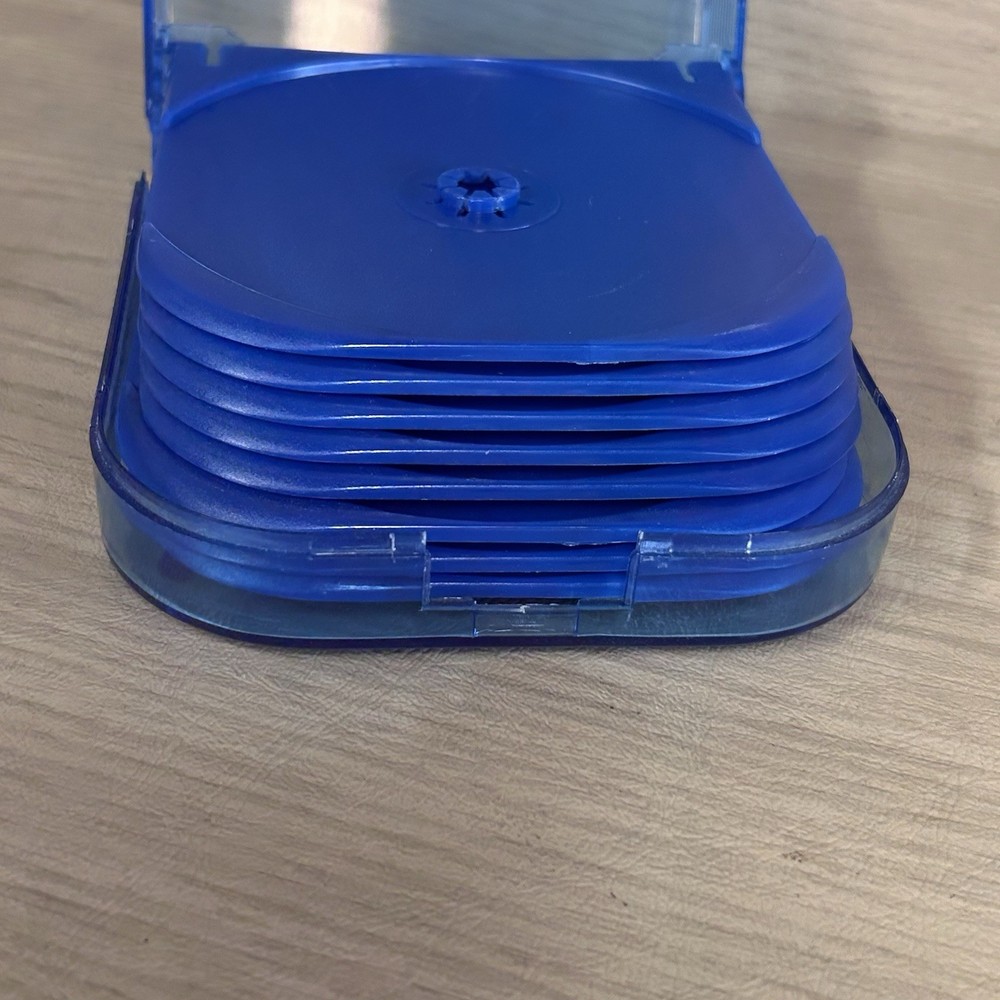 CD DVD Plastic Storage Carrying Case Blue Snap Closure HOLDS 8